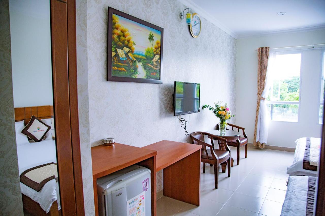 Huynh Duc Hotel Cao Lãnh Buitenkant foto