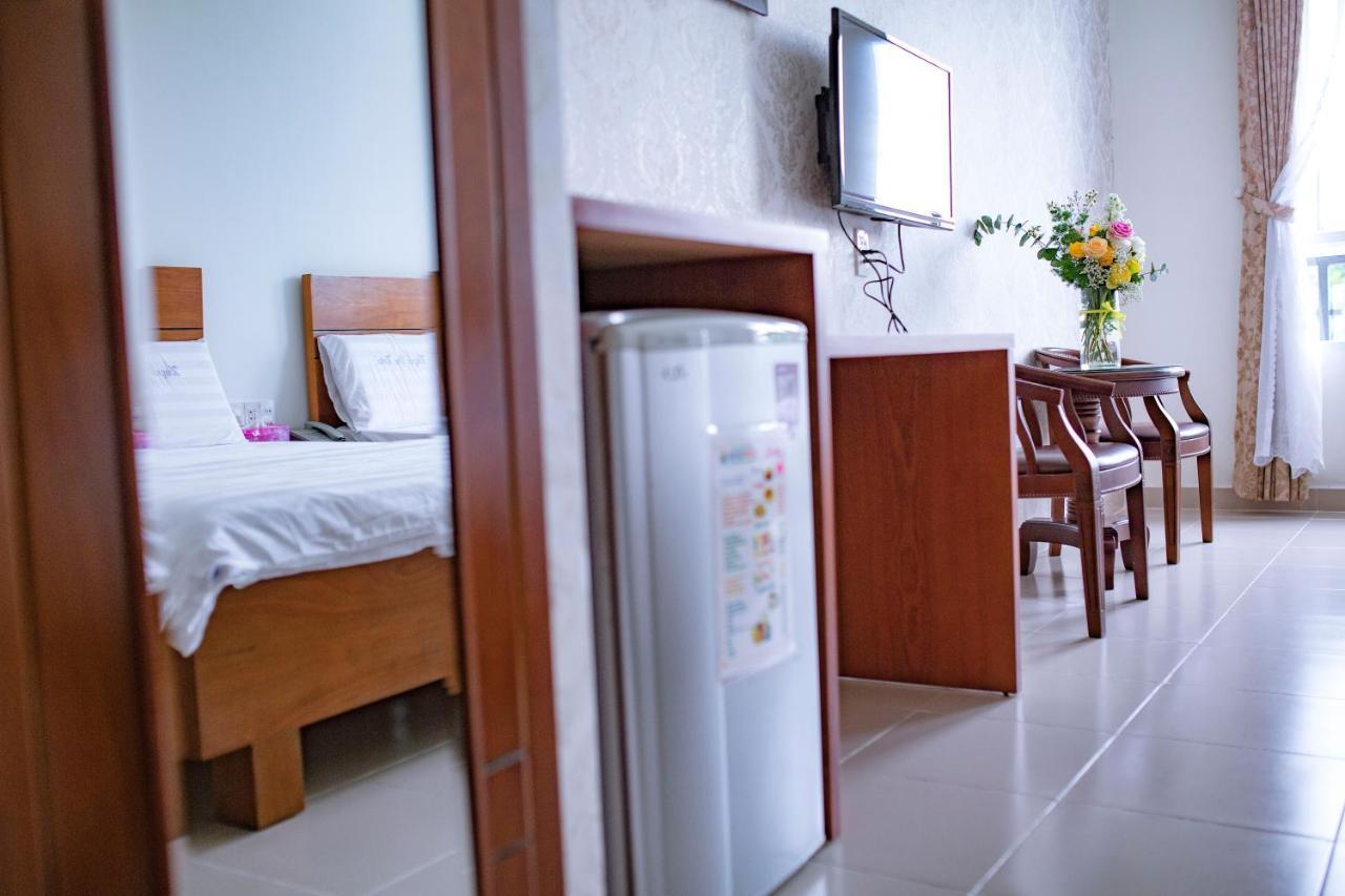 Huynh Duc Hotel Cao Lãnh Buitenkant foto