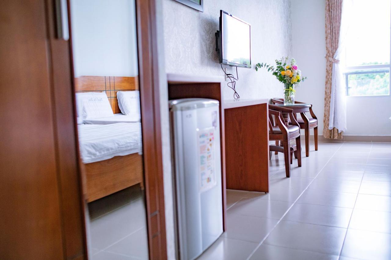 Huynh Duc Hotel Cao Lãnh Buitenkant foto