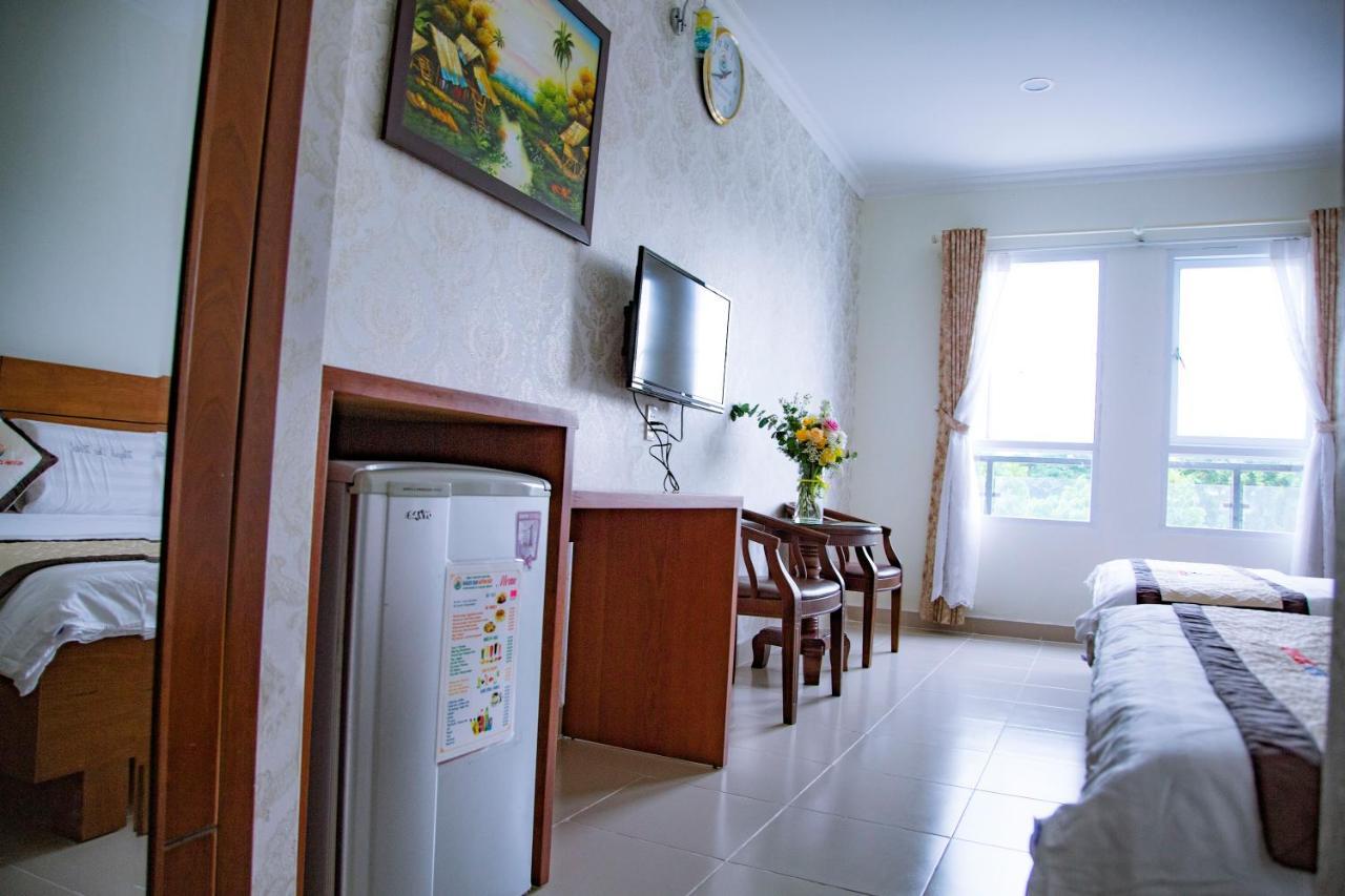 Huynh Duc Hotel Cao Lãnh Buitenkant foto
