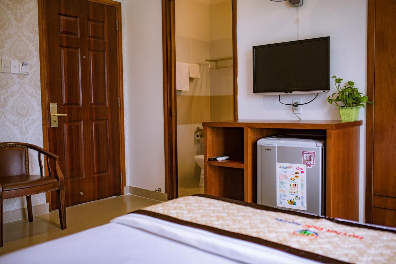 Huynh Duc Hotel Cao Lãnh Buitenkant foto